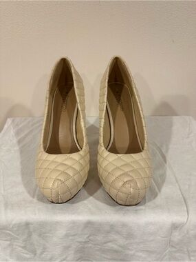 Quilted Beige Women's Pumps